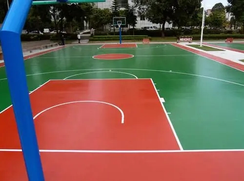 西宁球场地面翻新,裂缝修重要性